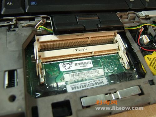 ibm-t400-1525.jpg ibm-t400-1525.jpg