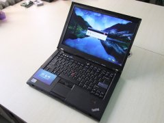 <b>【二手T400】集成顯卡14寸寬屏鋁鎂合金骨架DVD刻錄光驅！</b>