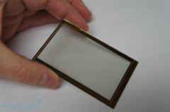 透明材質太陽能使得屏幕可充電未運用筆記本以及手機上！