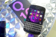 美國黑莓手機全新經典Q10QWERTY鍵盤在香港發(fā)布